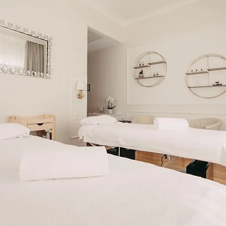 Hotel Chateau D'ouchy 4*