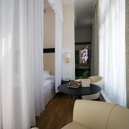 Hotel Chateau D'ouchy Лозана