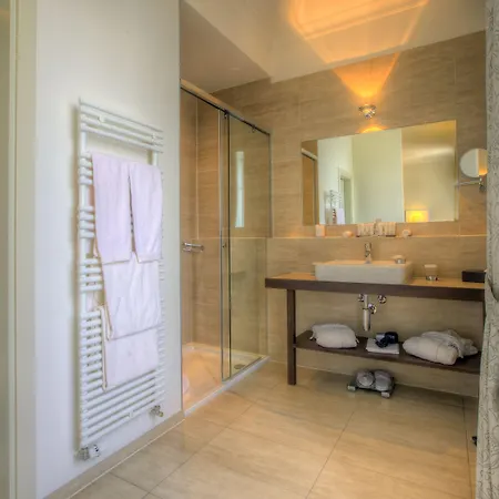 德奥奇城堡酒店