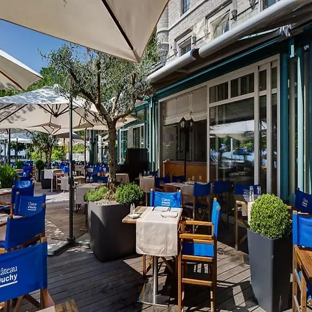 德奥奇城堡酒店 4*