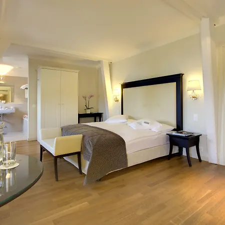 Hotel Chateau D'ouchy 4*