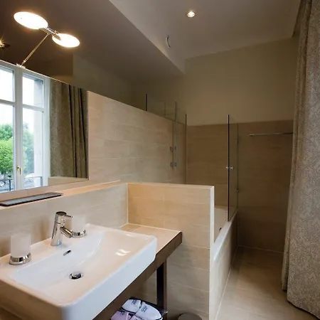 Hotel Chateau D'ouchy 4*