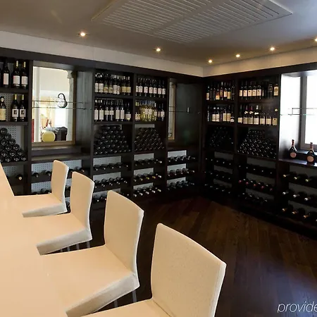 Hotel Chateau D'ouchy 4*