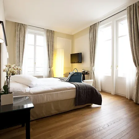 Chateau D'ouchy Hotel Лозана